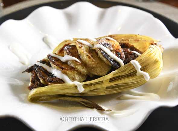 Tamal De Chocolate De Metate Con Plátano