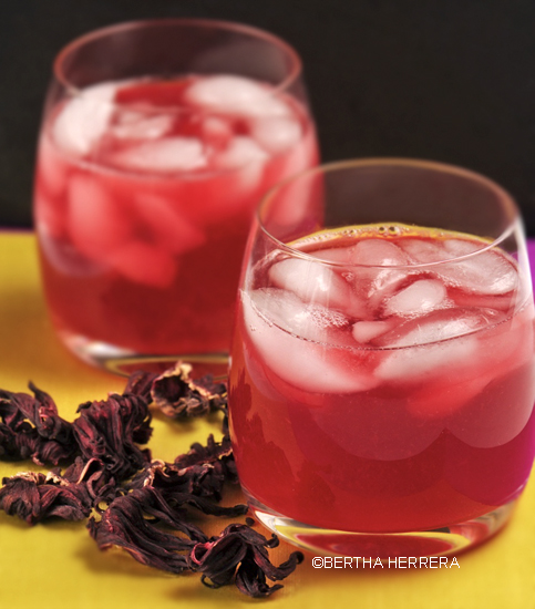 Agua Fresca de Flor de Jamaica – el chino latino cocina