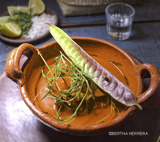 Mole De Caderas Restaurante Sin Nombre