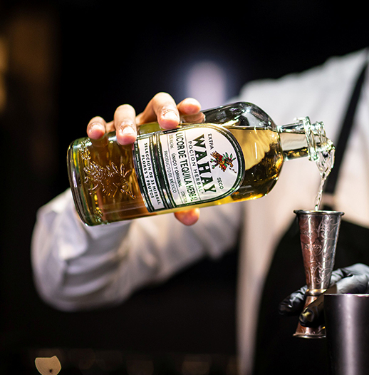 Licor De Tequila Wahay, Poción Herbal Mexicana Que Fascina